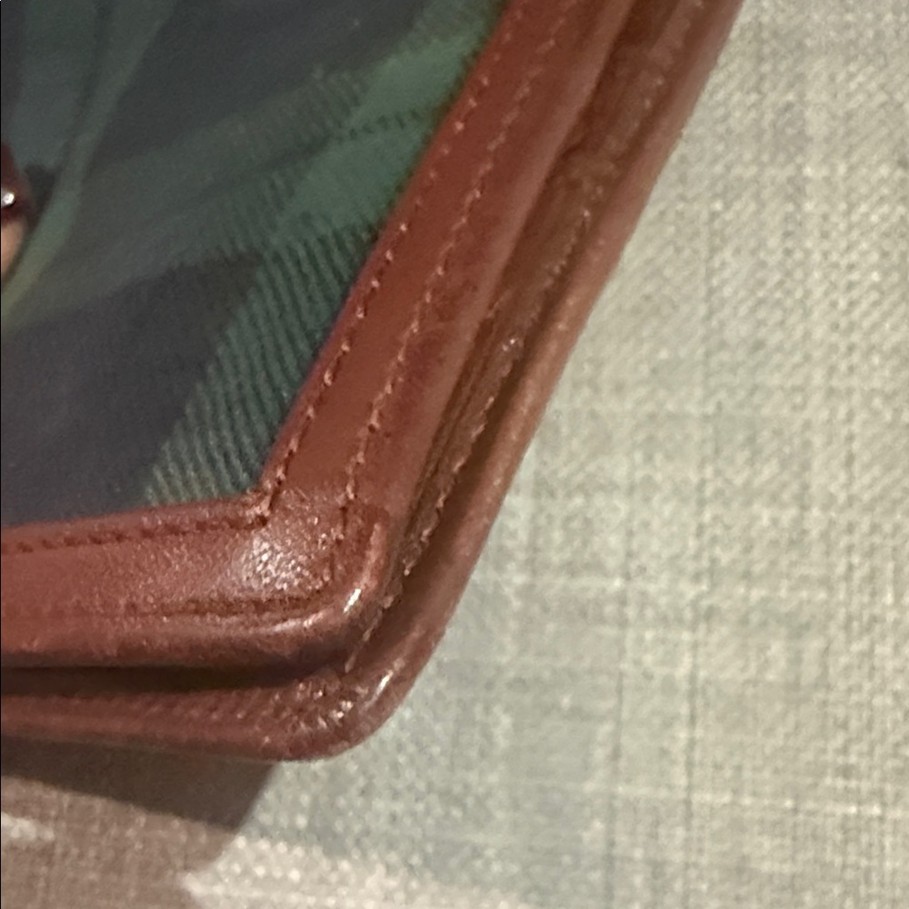 Polo by Ralph Lauren Plaid Leather Trim Wallet - Picture 5 of 8